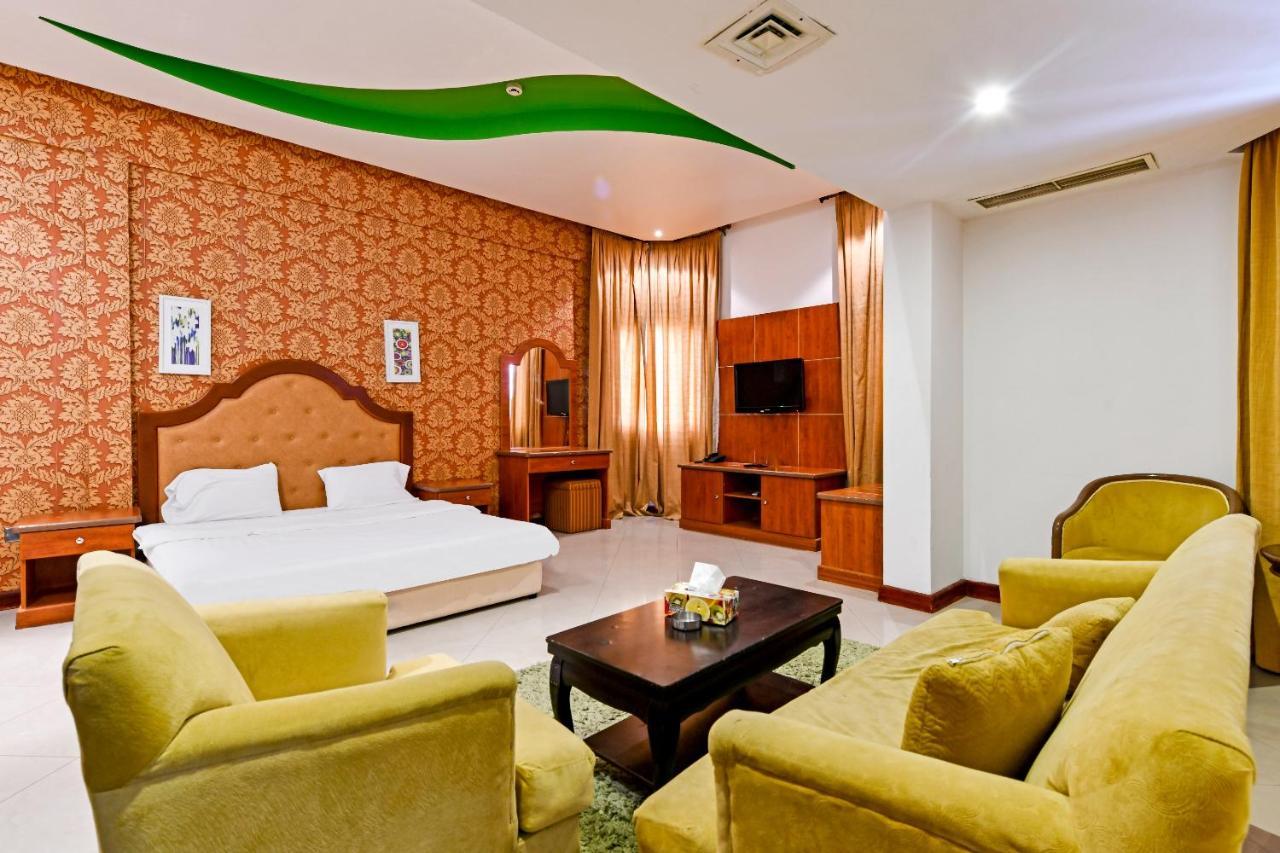 Oyo 118 Revira Hotel Manama Exteriör bild